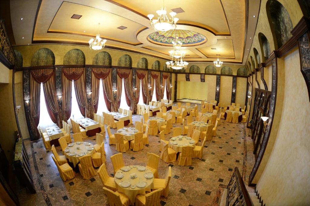 Golden Palace Hotel Resort & Spa Gl Tsaghkadzor Exteriör bild