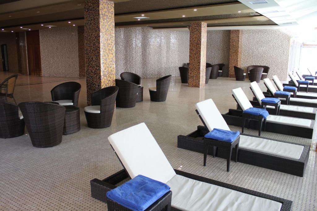 Golden Palace Hotel Resort & Spa Gl Tsaghkadzor Exteriör bild